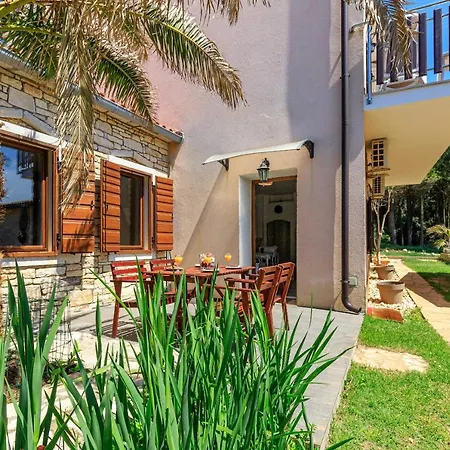 Cuvi Апартаменты *